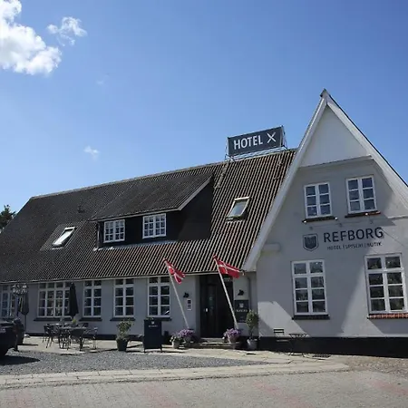 瑞博格酒店 酒店 比隆
