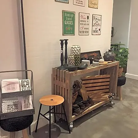 瑞博格酒店 3* 比隆