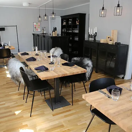 瑞博格酒店 酒店 3*