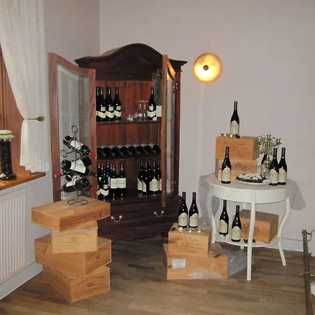 瑞博格酒店 比隆